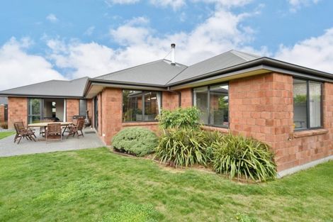 Photo of property in 22 Hawthorn Mews, Rangiora, 7400