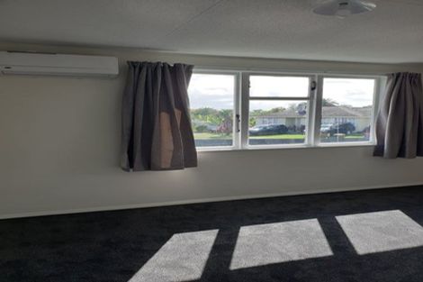Photo of property in 2 Mariner Street, Mangere, Auckland, 2022