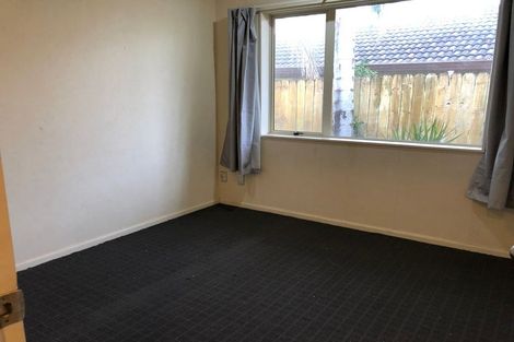 Photo of property in 26 Craigavon Drive, East Tamaki, Auckland, 2013