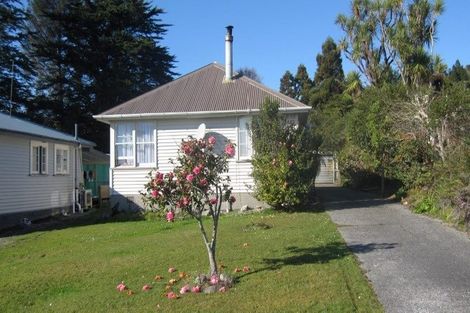 Photo of property in 19 Joyce Crescent, Greymouth, 7805