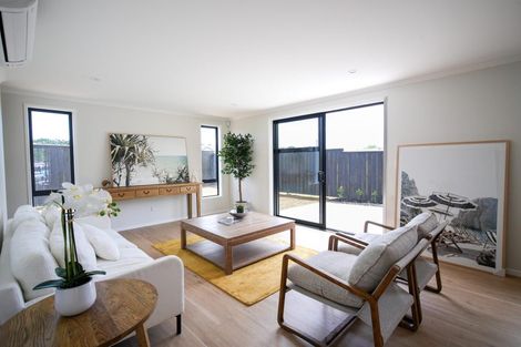 Photo of property in 47 Metoriti Crescent, Karaka, 2124