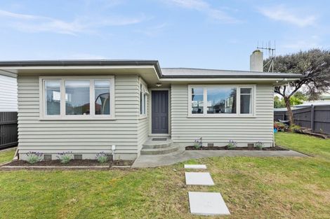 Photo of property in 33 Ferry Road, Clive, 4102