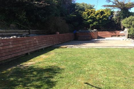 Photo of property in 6 Oakleigh Street, Maungaraki, Lower Hutt, 5010