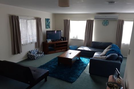 Photo of property in 1/20 Starforth Place, Henderson, Auckland, 0612