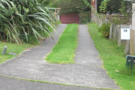 Photo of property in 13 Tawavale Crescent, Totara Vale, Auckland, 0629