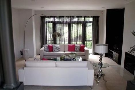 Photo of property in 26a Chedworth Drive, Glenfield, Auckland, 0629