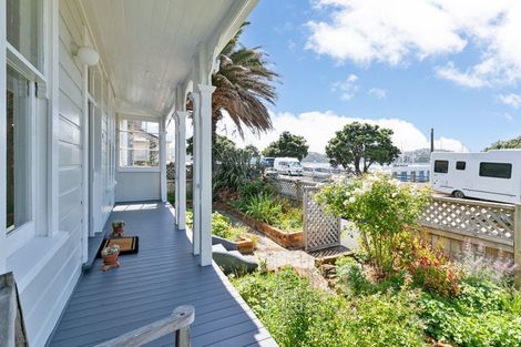 Photo of property in 500 Evans Bay Parade, Hataitai, Wellington, 6021