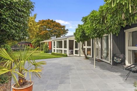 Photo of property in 49 Westburn Terrace, Burnside, Christchurch, 8041