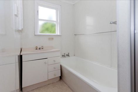 Photo of property in 2 Margaret Avenue, Mount Albert, Auckland, 1025