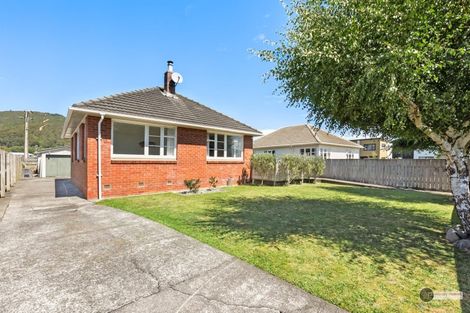 Photo of property in 40 Hewer Crescent, Naenae, Lower Hutt, 5011