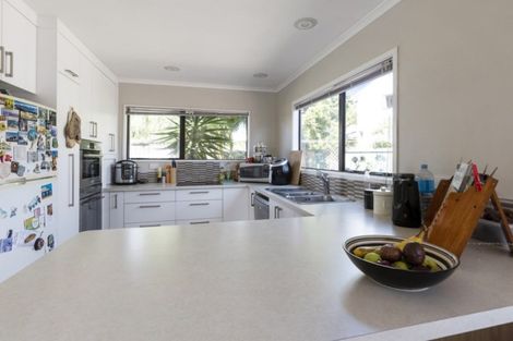 Photo of property in 24 Norfolk Crescent, Otaki Beach, Otaki, 5512