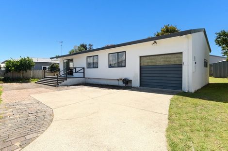 Photo of property in 229 Gravatt Road, Papamoa Beach, Papamoa, 3118