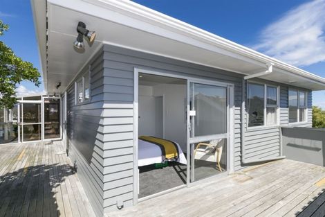 Photo of property in 59 Houghton Bay Road, Houghton Bay, Wellington, 6023
