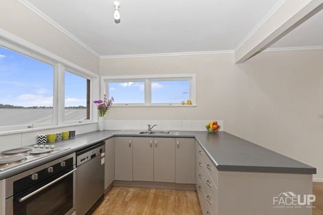 Photo of property in 2/6 Corunna Road, Milford, Auckland, 0620