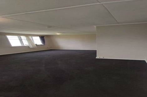 Photo of property in 2 Antrim Place, Hokowhitu, Palmerston North, 4410
