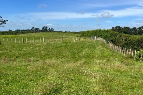 Photo of property in 583 Kent Road, Korito, New Plymouth, 4371