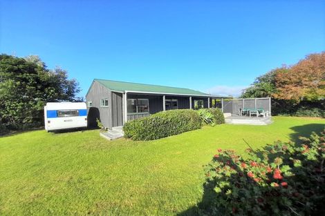 Photo of property in 106 Titoki Place, Matarangi, Whitianga, 3592