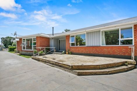 Photo of property in 22 Carthew Street, Okato, 4335