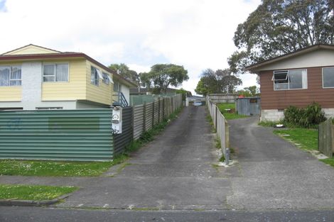 Photo of property in 1/18 Frobisher Way, Clendon Park, Auckland, 2103