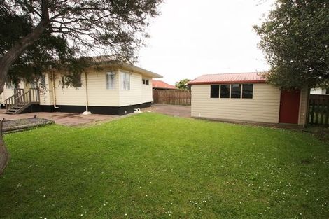 Photo of property in 25 Burswood Drive, Burswood, Auckland, 2013