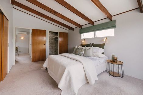 Photo of property in 53 Wikiriwhi Crescent, Awapuni, Palmerston North, 4412