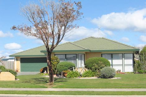 Photo of property in 708 Grenada Street, Papamoa Beach, Papamoa, 3118