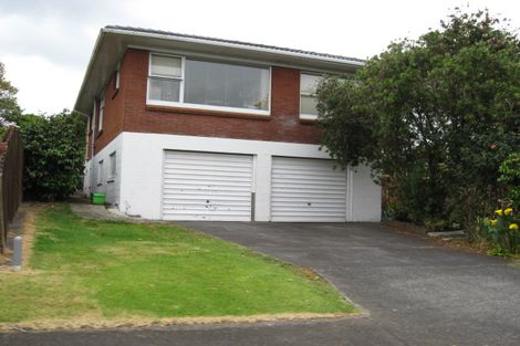 Photo of property in 12 Waterlea Avenue, Mangere Bridge, Auckland, 2022