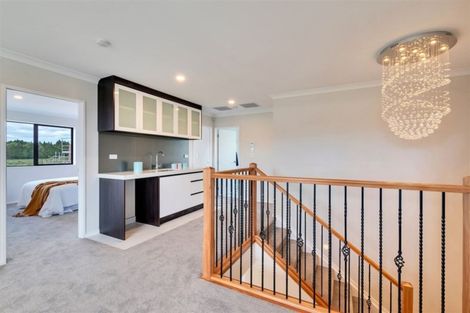 Photo of property in 1 Huahua Crescent, Papakura, 2110