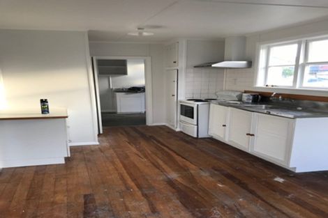 Photo of property in 7 Atiawa Crescent, Waiwhetu, Lower Hutt, 5010