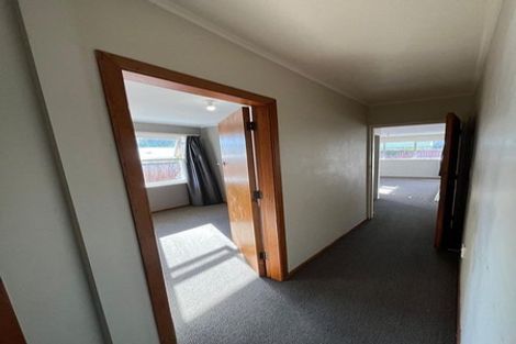 Photo of property in 33 Hendon Road, Fairview Downs, Hamilton, 3214