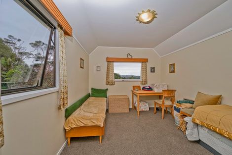 Photo of property in 772 West Coast Road, Oratia, Auckland, 0604