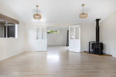 Photo of property in 9 Ambury Place, Merrilands, New Plymouth, 4312