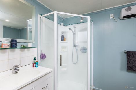 Photo of property in 70 Rhodes Street, Waimate, 7924