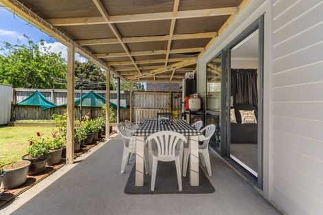 Photo of property in 24 Tutuwhatu Crescent, Weymouth, Auckland, 2103
