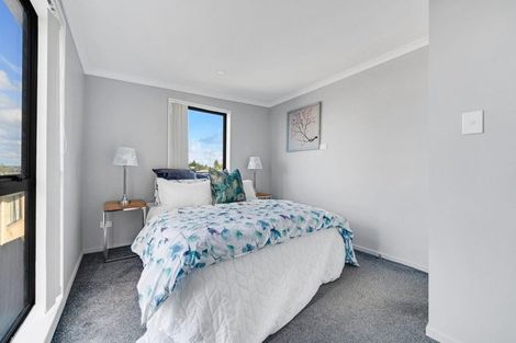 Photo of property in 1/30 Hillcrest Road, Papatoetoe, Auckland, 2025