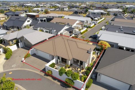 Photo of property in 33 Cassinia Close, Papamoa Beach, Papamoa, 3118