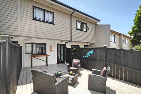 Photo of property in 111f Church Street, Onehunga, Auckland, 1061