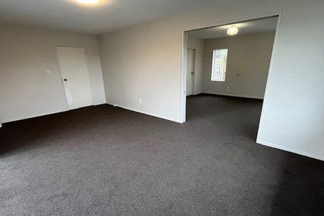 Photo of property in 1 Evelyn Road, Cockle Bay, Auckland, 2014