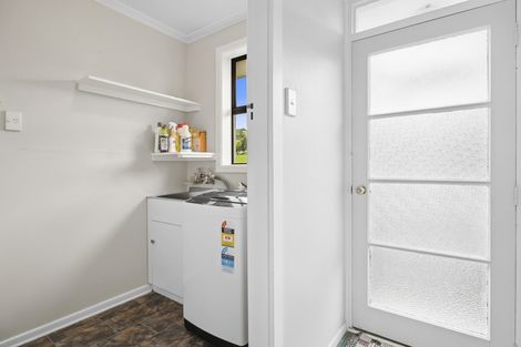 Photo of property in 10 Weir Street, Green Island, Dunedin, 9018