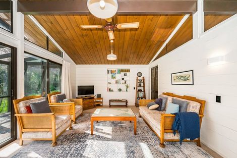 Photo of property in 29 Nimmo Avenue, Waikanae, 5036