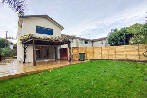Photo of property in 123a Nile Road, Milford, Auckland, 0620