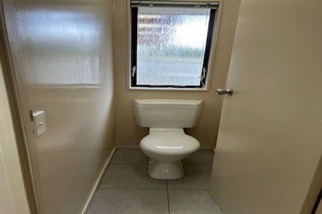 Photo of property in 14a Newington Road, Henderson, Auckland, 0612