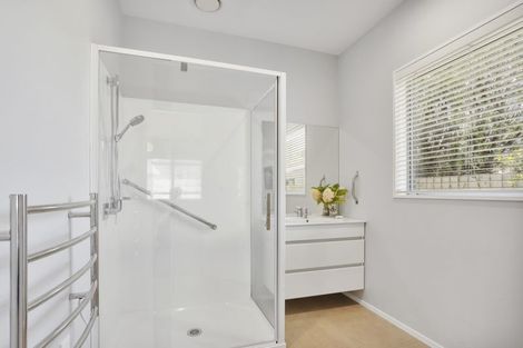 Photo of property in 8 Winton Street, St Albans, Christchurch, 8014