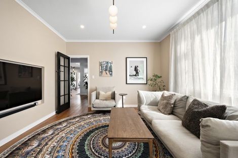 Photo of property in 6 Kowhai Street, Eastbourne, Lower Hutt, 5013