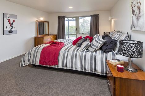 Photo of property in 7 Wades Road, Whitford, Howick, 2571