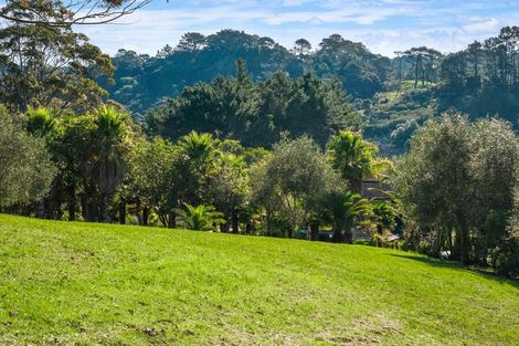 Photo of property in 310 Paremoremo Road, Paremoremo, Auckland, 0632