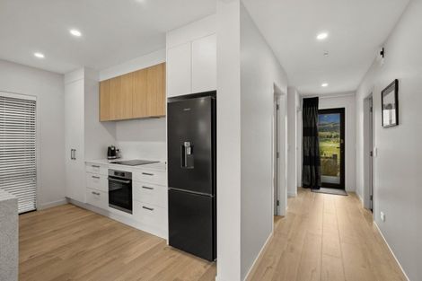 Photo of property in 33 Mulholland Drive, Jacks Point, 9371