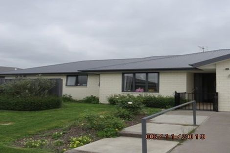Photo of property in 33 Riverview Road, Rangiora, 7400