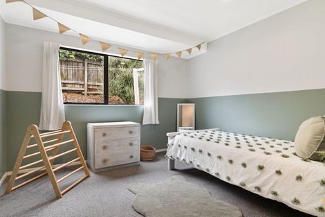 Photo of property in 2/32 Hand Road, Helensville, 0800