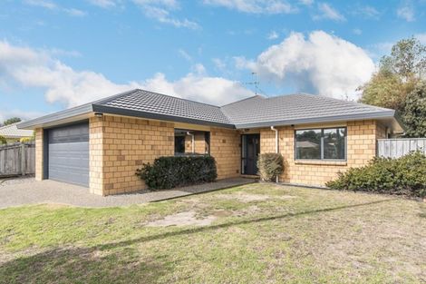 Photo of property in 92 Weggery Drive, Waikanae Beach, Waikanae, 5036